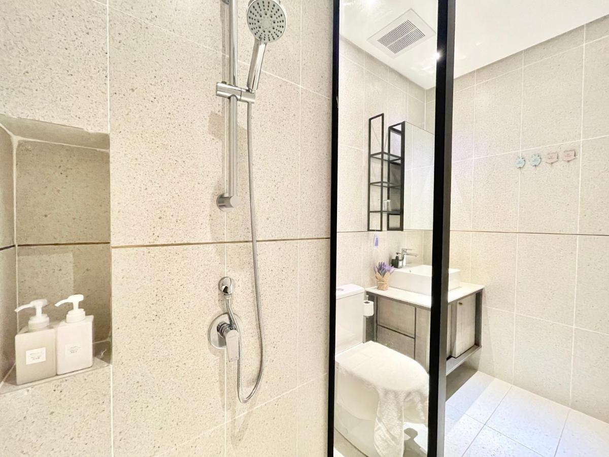 Modern 2B2B Apt Near Mid Valley - Wifi - Infinity Pool - Gym Κουάλα Λουμπούρ Εξωτερικό φωτογραφία